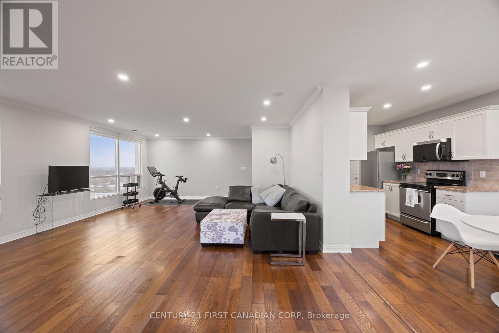 Photo 17 of 47 for 1104 - 353 Commissioners Road W