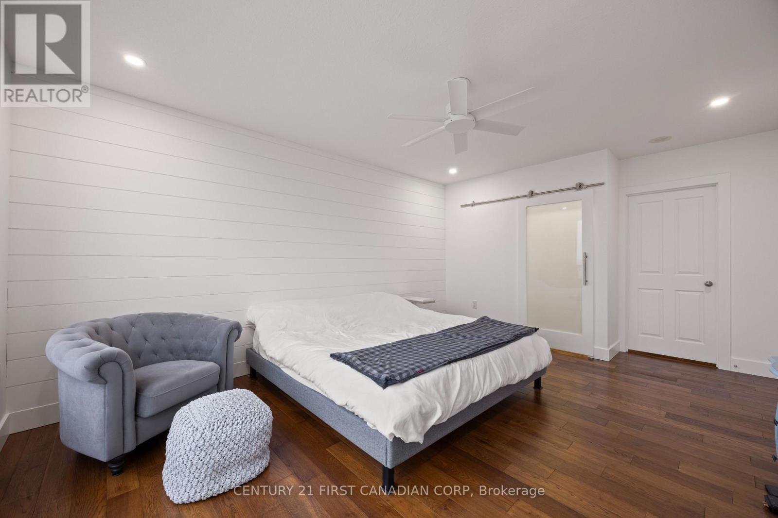 Photo 26 of 47 for 1104 - 353 Commissioners Road W