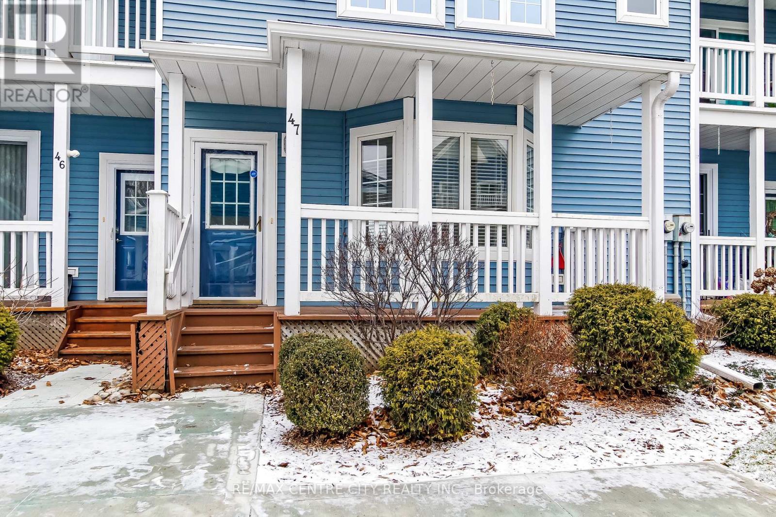 47 - 374 Front Street, Central Elgin, Ontario  N5L 1G1 - Photo 2 - X12702918