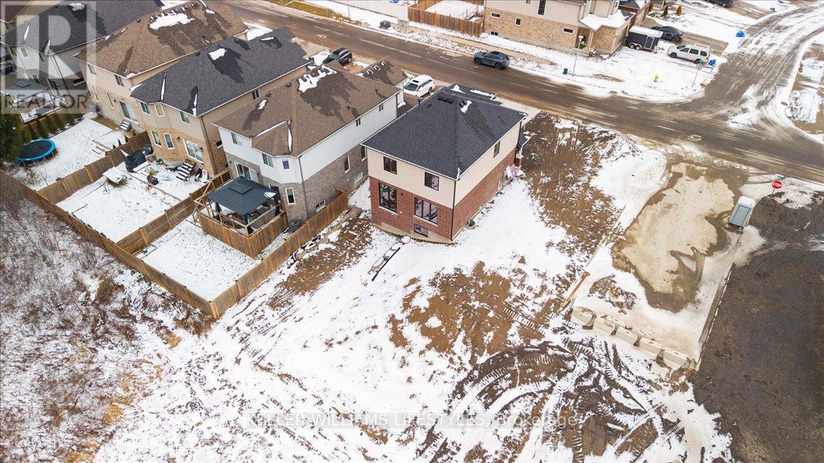 4334 Lismer Lane, London South, Ontario  N6L 0E2 - Photo 39 - X12702978