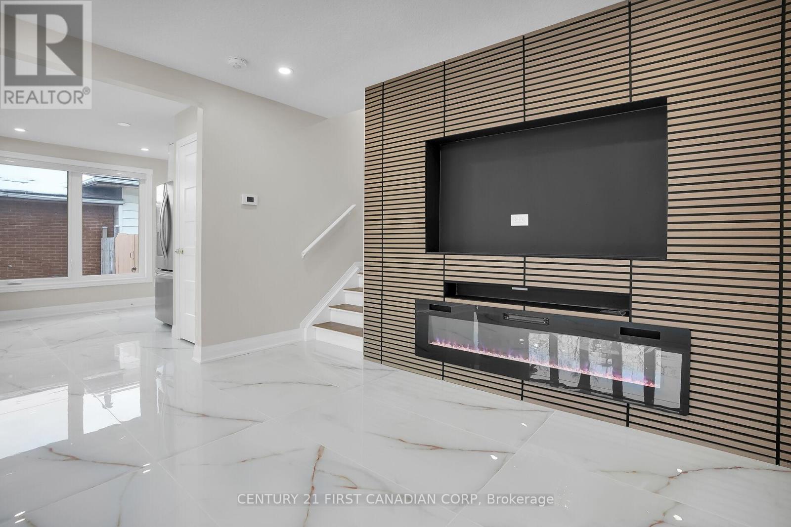 1046 Jalna Boulevard, London South, Ontario  N6E 2M1 - Photo 5 - X12702984