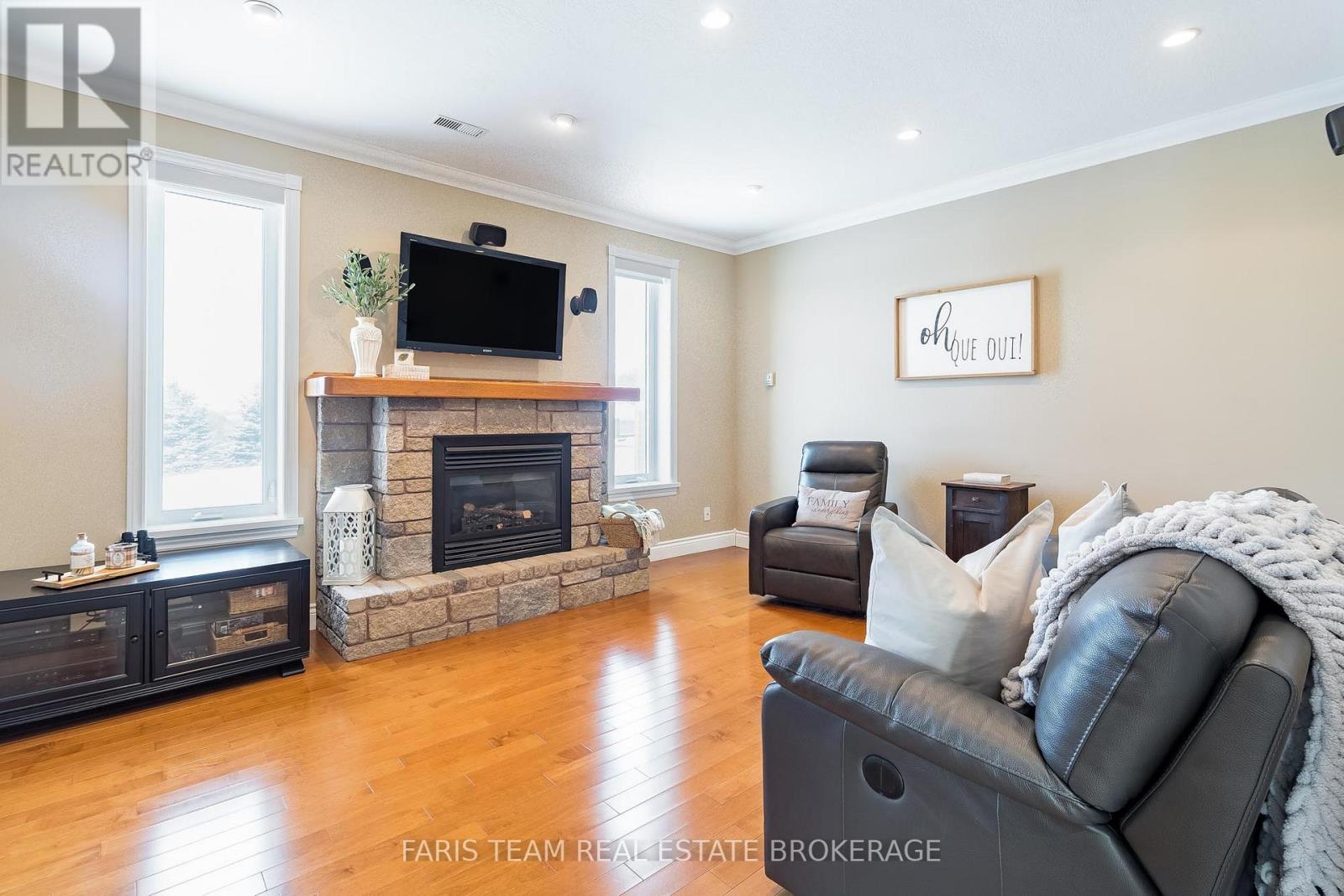 130 Concession 15 W, Tiny, Ontario  L9M 0N8 - Photo 13 - S12424833