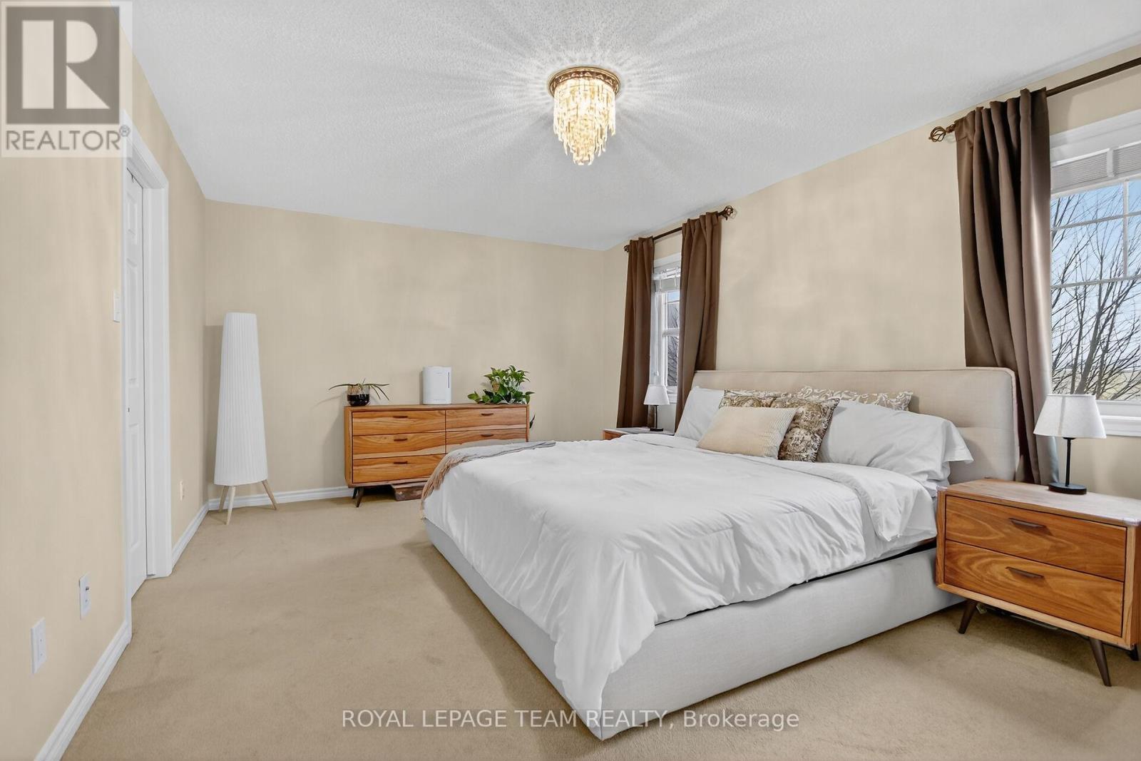 317 Gallantry Way, Ottawa, Ontario  K2S 0P8 - Photo 12 - X12702806