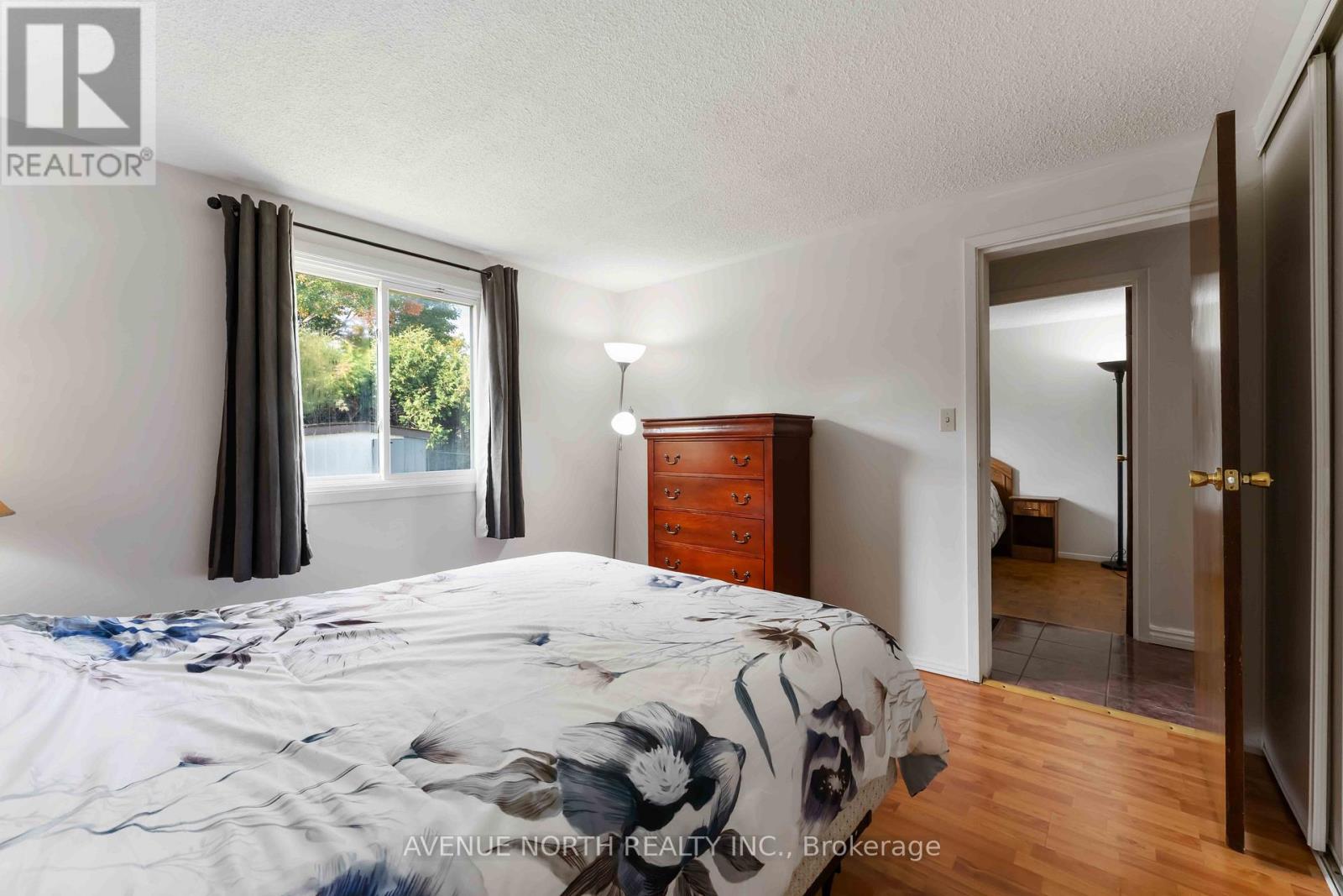 2178 Erinbrook Crescent, Ottawa, Ontario  K1B 4J4 - Photo 15 - X12702844