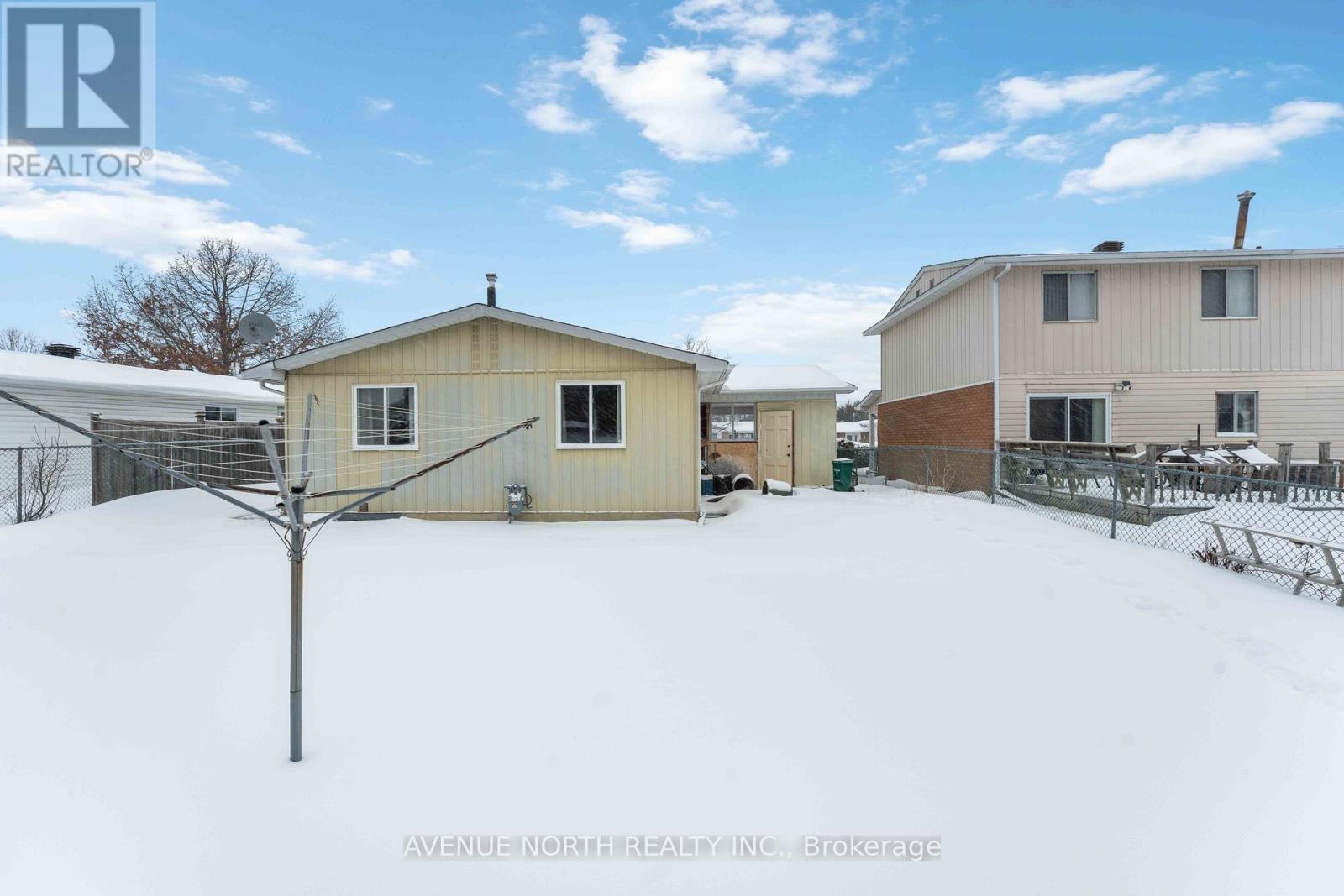 2178 Erinbrook Crescent, Ottawa, Ontario  K1B 4J4 - Photo 31 - X12702844