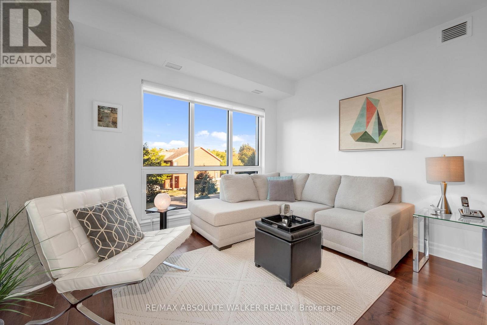 207 - 90 Landry Street, Ottawa, Ontario  K1L 0A9 - Photo 3 - X12702958