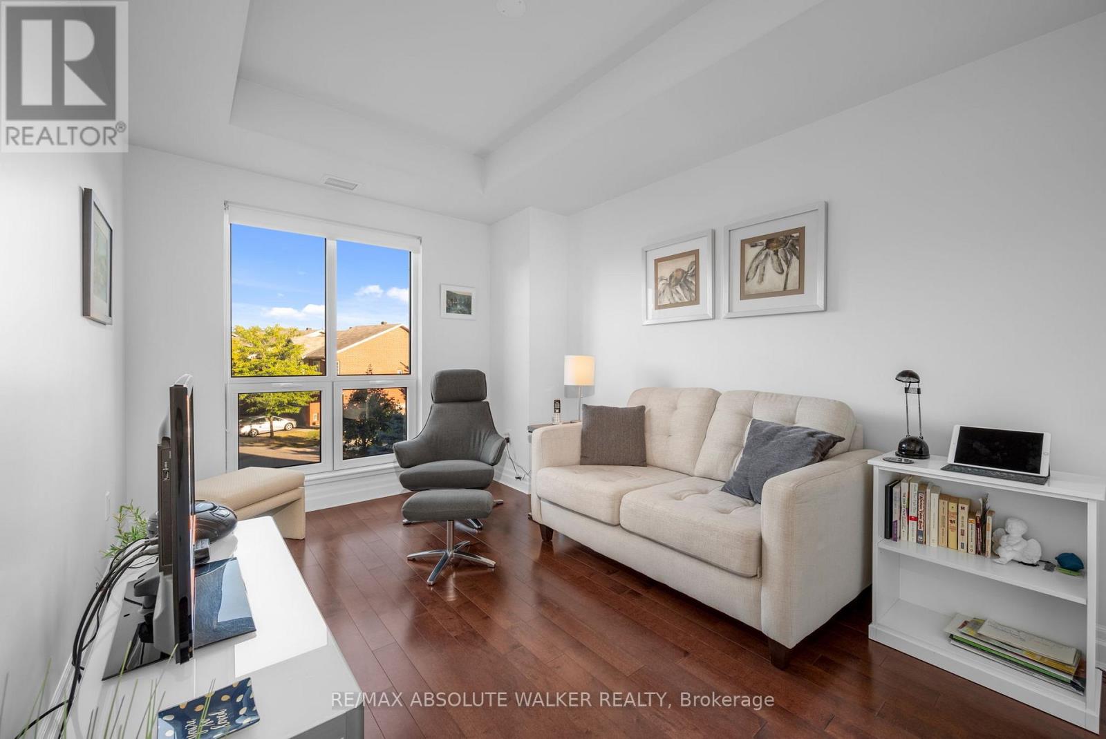 207 - 90 Landry Street, Ottawa, Ontario  K1L 0A9 - Photo 5 - X12702958