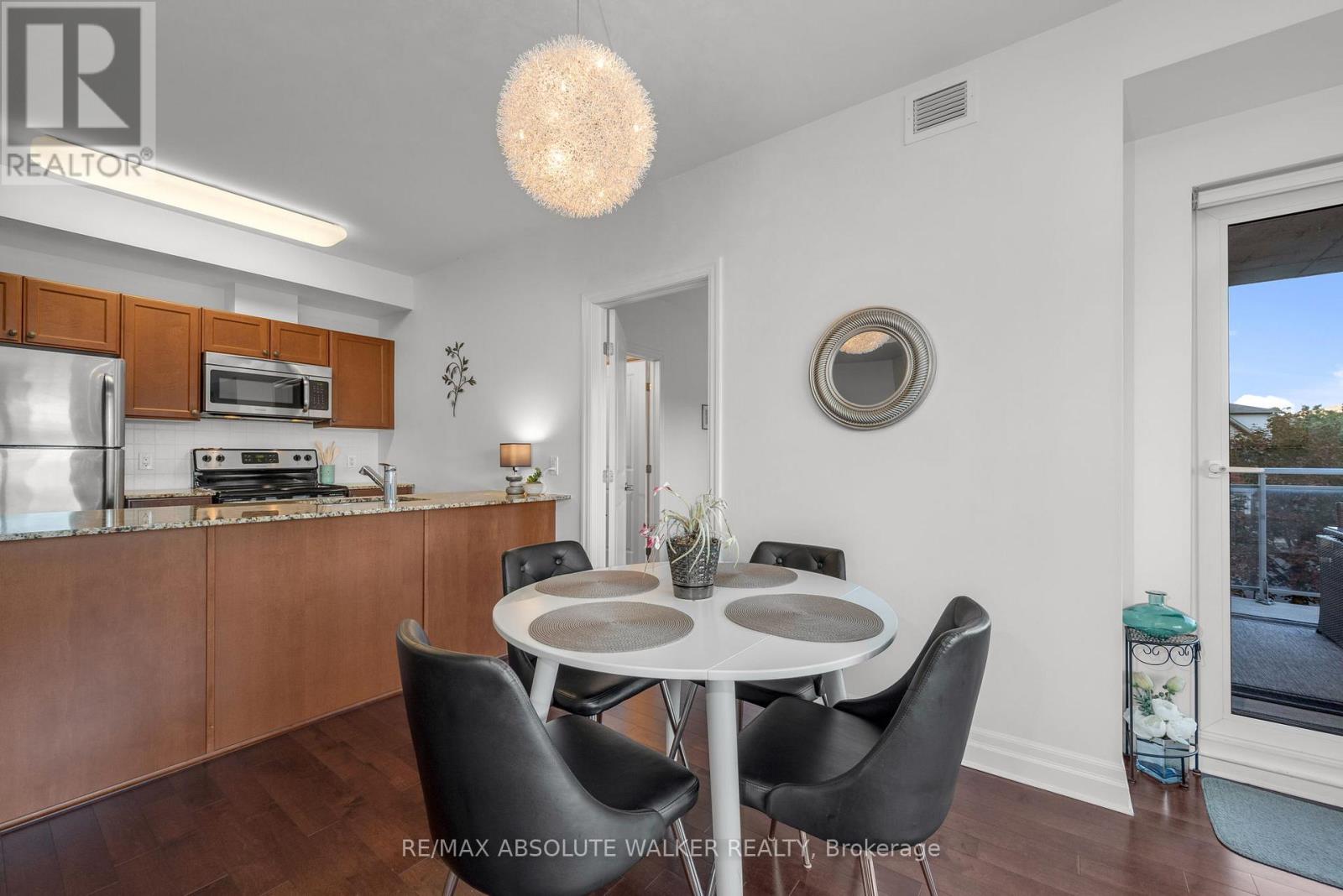 207 - 90 Landry Street, Ottawa, Ontario  K1L 0A9 - Photo 8 - X12702958