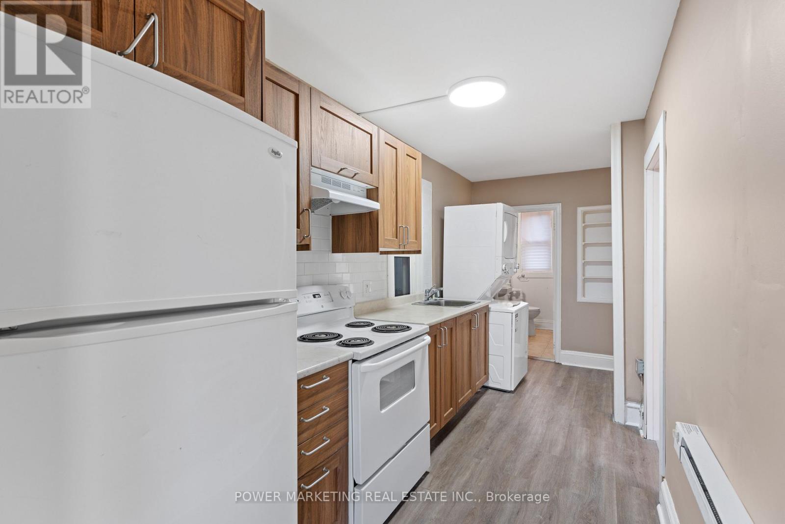 A&b - 684 Bronson Avenue, Ottawa, Ontario  K1S 4E9 - Photo 10 - X12702992