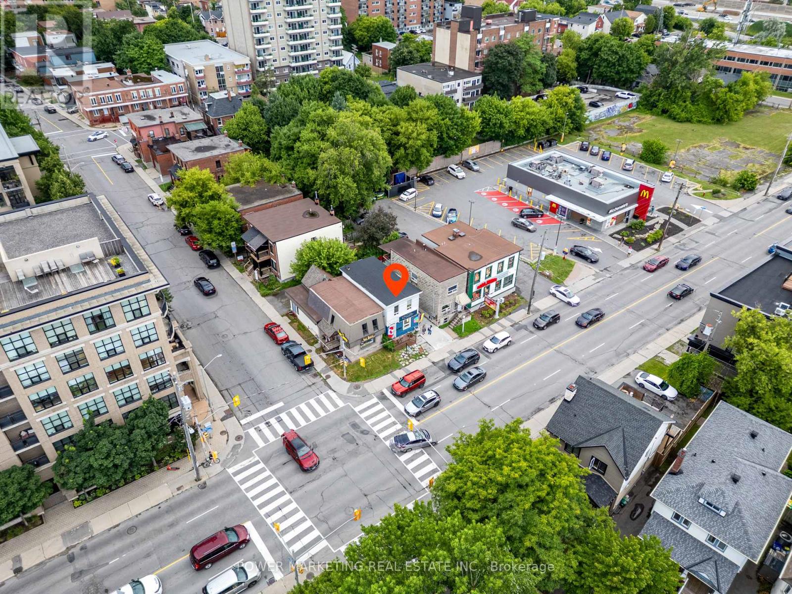 A&b - 684 Bronson Avenue, Ottawa, Ontario  K1S 4E9 - Photo 23 - X12702994