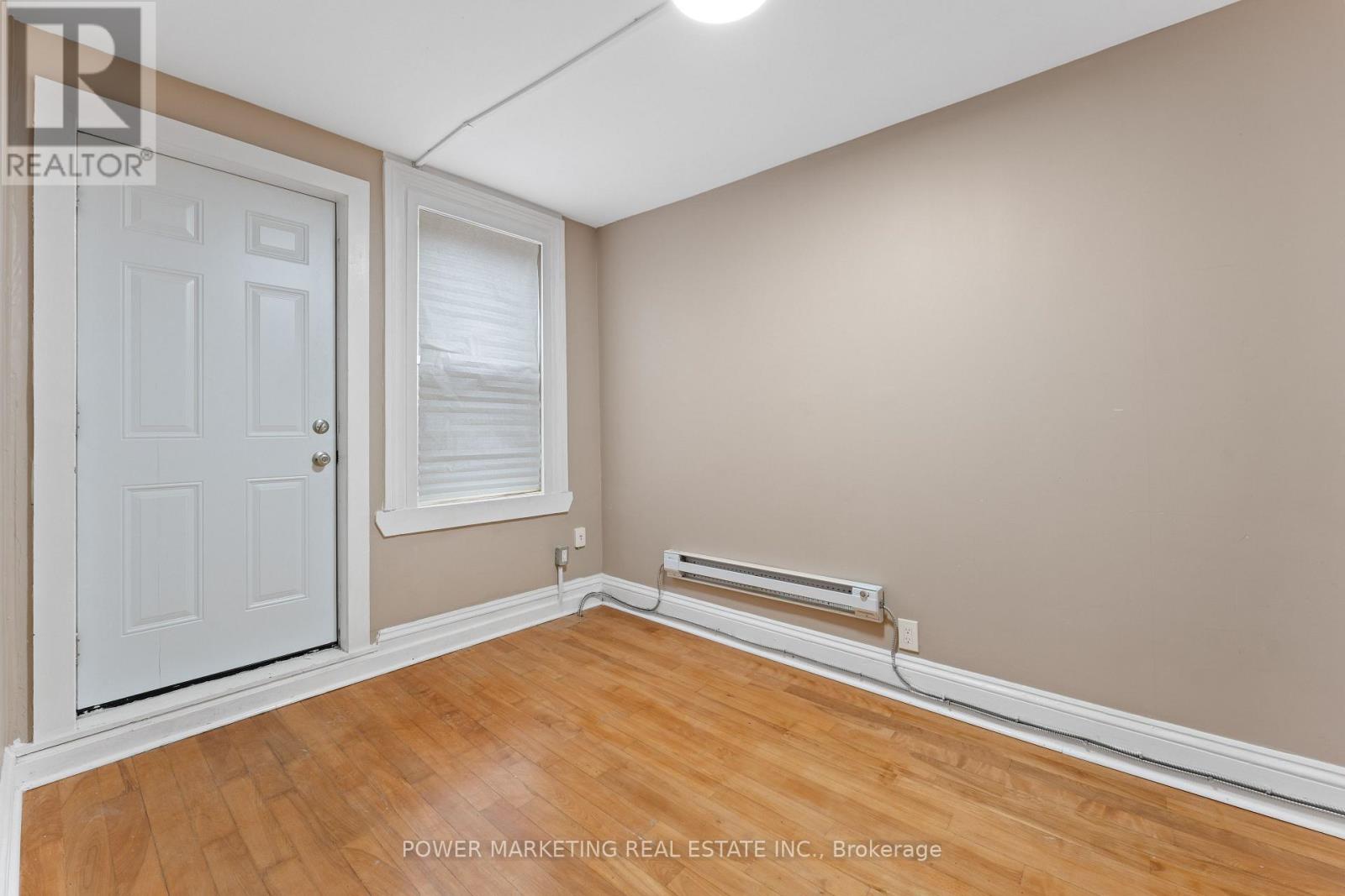 A&b - 684 Bronson Avenue, Ottawa, Ontario  K1S 4E9 - Photo 5 - X12702994