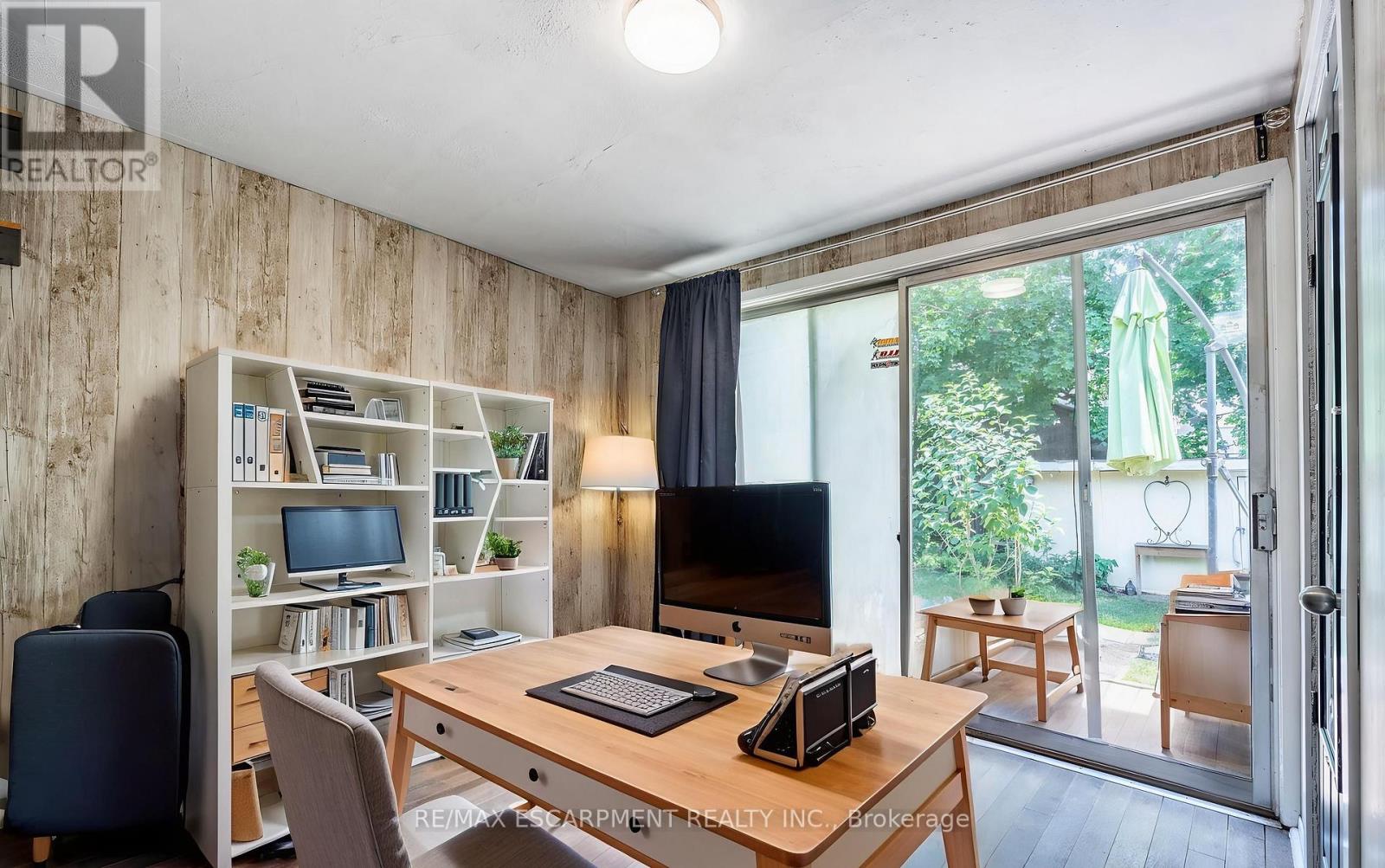 52 Connaught Avenue N, Hamilton, Ontario  L8L 6Y8 - Photo 4 - X12702664