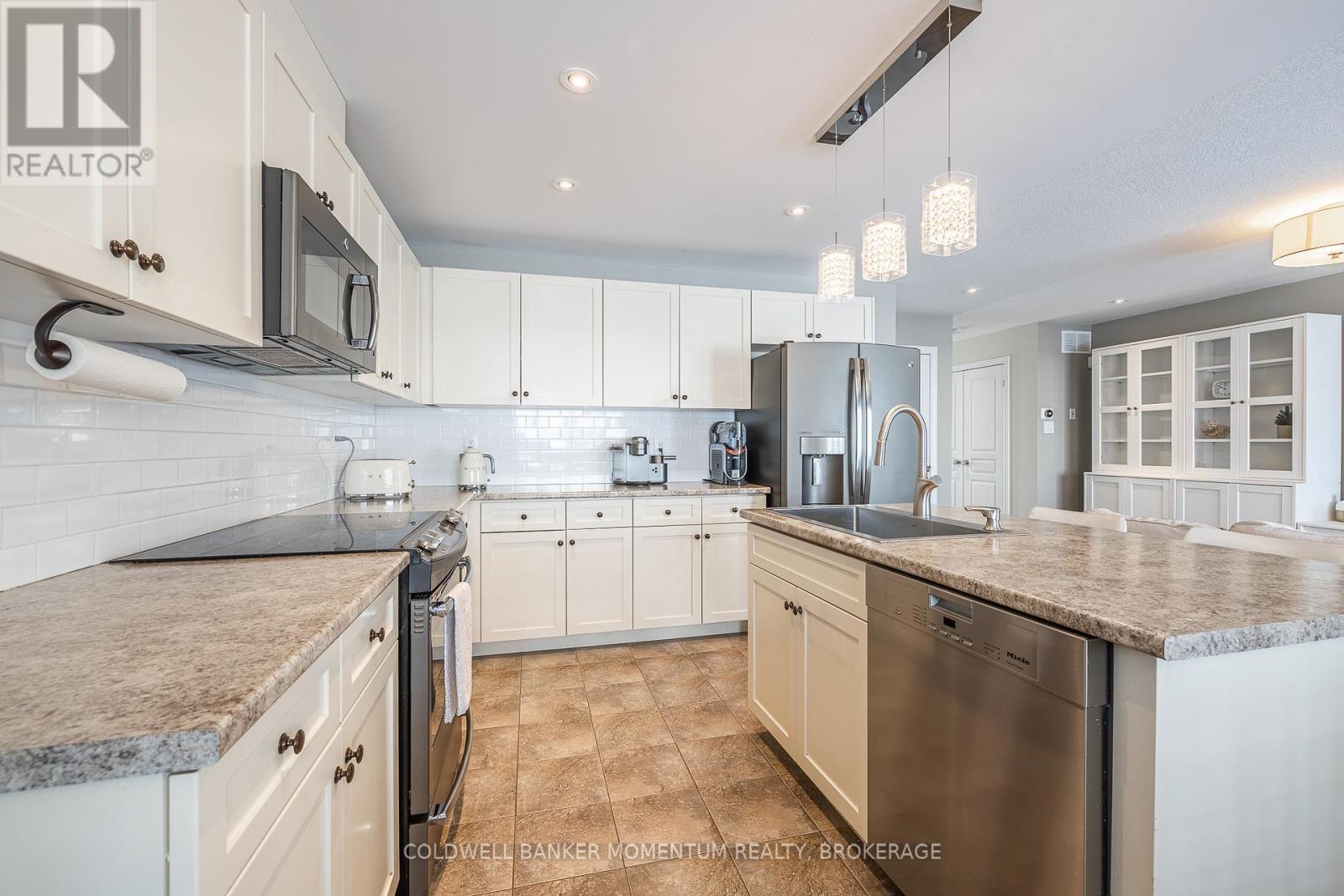 19 Kenmar Court, St. Catharines (Secord Woods), Ontario  L2P 0E4 - Photo 16 - X12702970