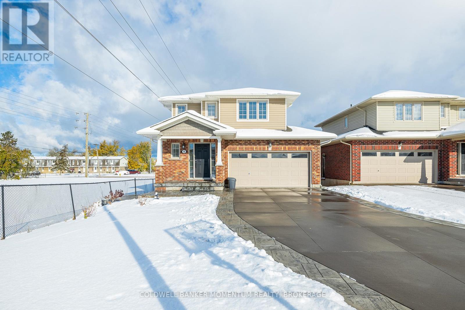 19 Kenmar Court, St. Catharines (Secord Woods), Ontario  L2P 0E4 - Photo 3 - X12702970