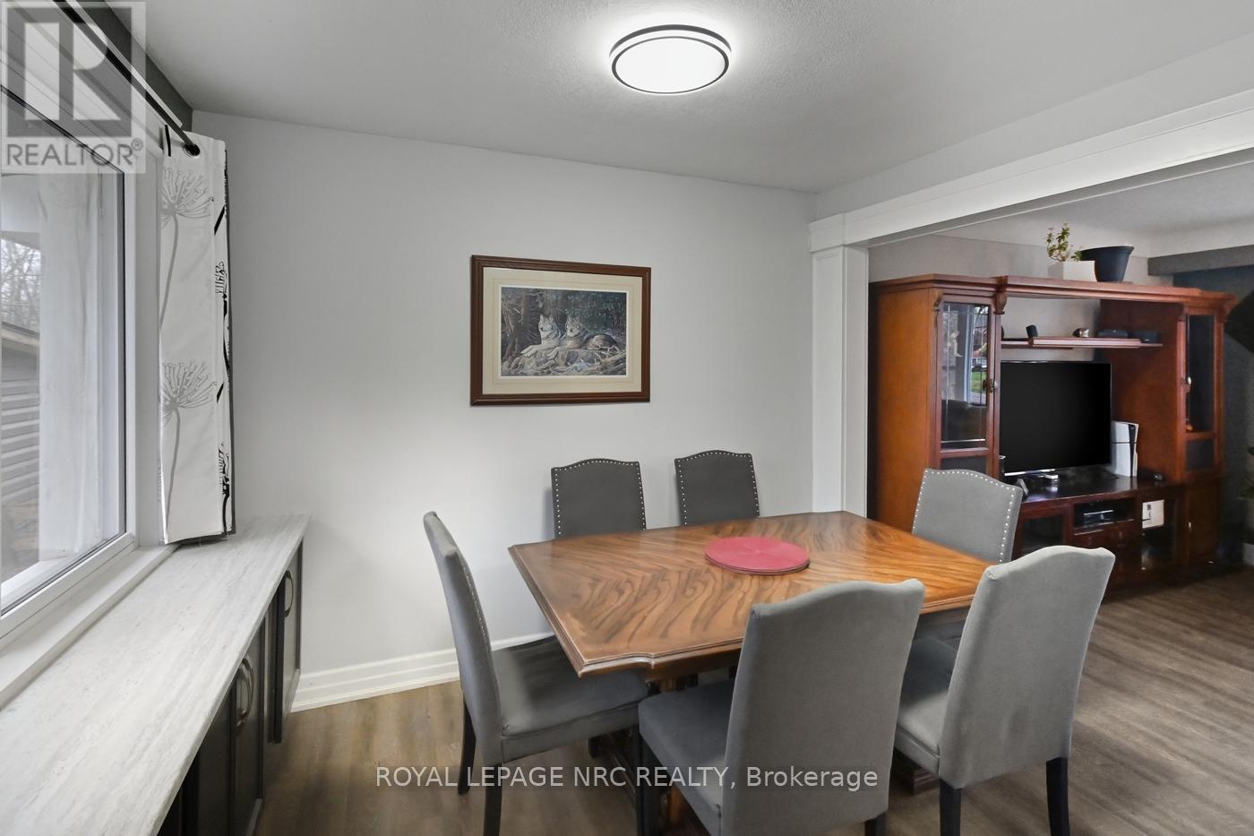 798 Parkdale Avenue, Fort Erie, Ontario  L2A 5B6 - Photo 12 - X12703058