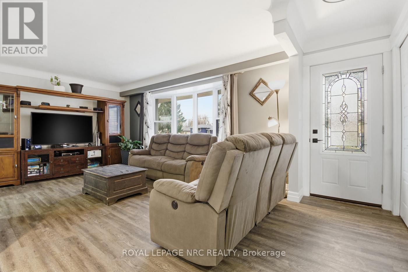 798 Parkdale Avenue, Fort Erie, Ontario  L2A 5B6 - Photo 7 - X12703058