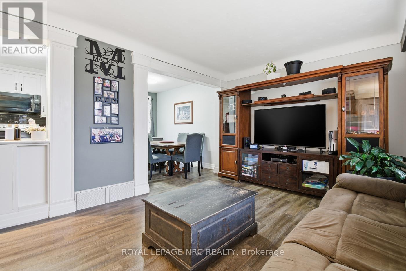 798 Parkdale Avenue, Fort Erie, Ontario  L2A 5B6 - Photo 8 - X12703058