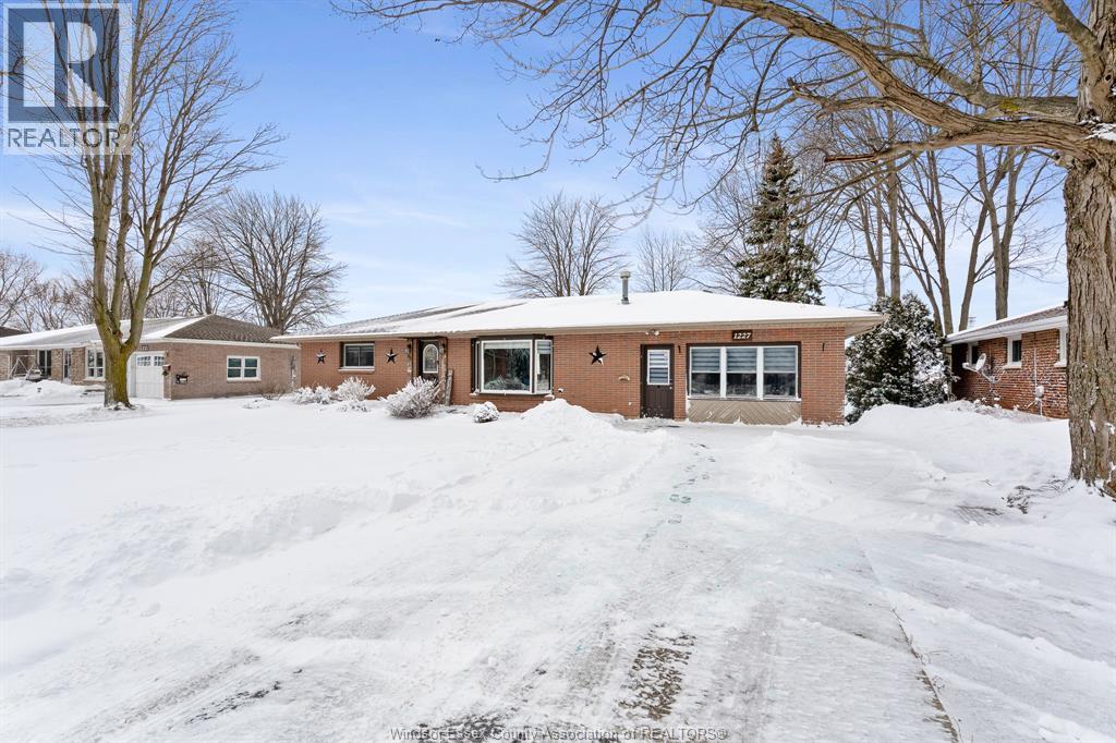 1227 County Rd 31, Lakeshore, Ontario  N0R 1S0 - Photo 2 - 26001291