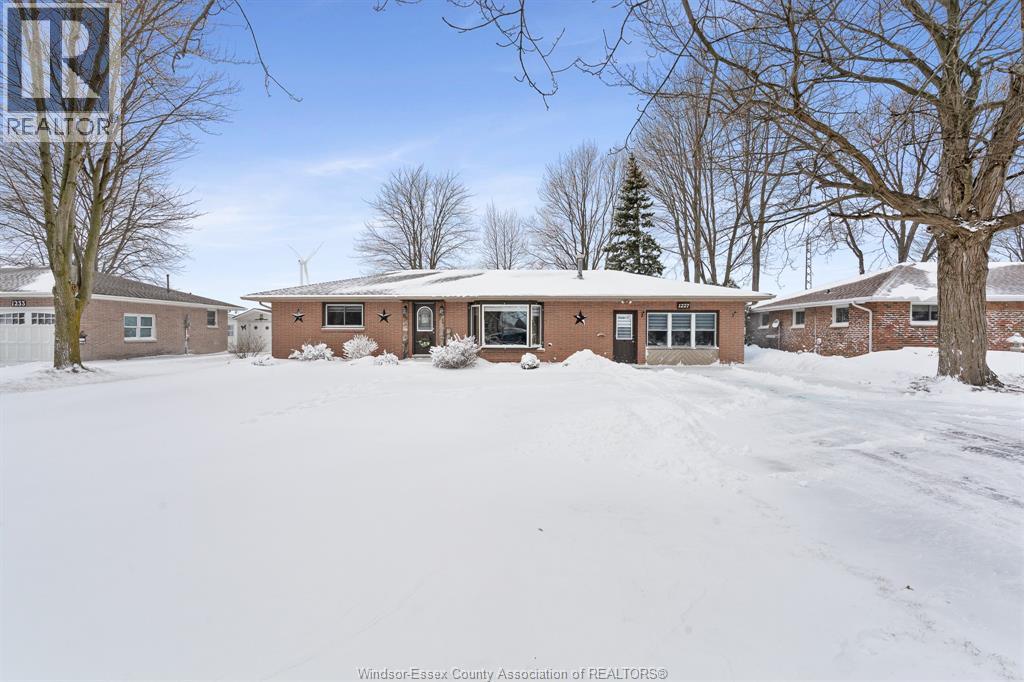 1227 County Rd 31, Lakeshore, Ontario  N0R 1S0 - Photo 3 - 26001291