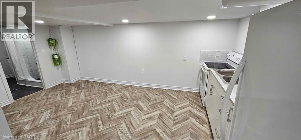 6254 Churchill Street Unit# Basement, Niagara Falls, Ontario  L2G 2X4 - Photo 4 - 40798782