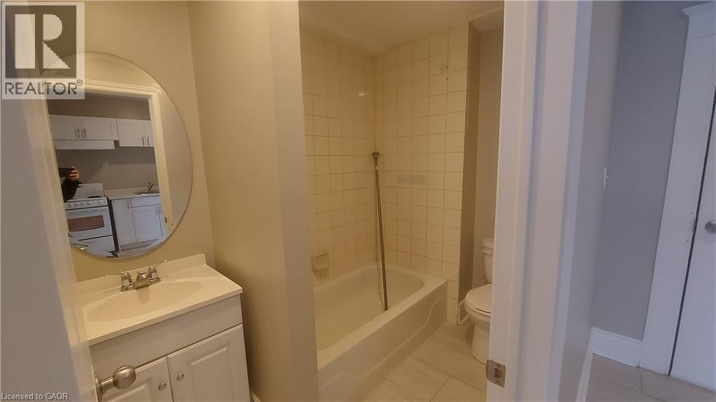 181 King Street E Unit# 2b, Kitchener, Ontario  N2G 2K8 - Photo 5 - 40798797