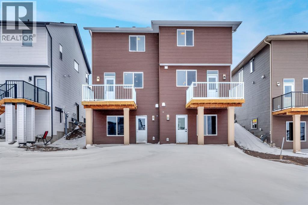 220 Annette Villas NW, Calgary, Alberta  T3R 2K6 - Photo 5 - A2273930