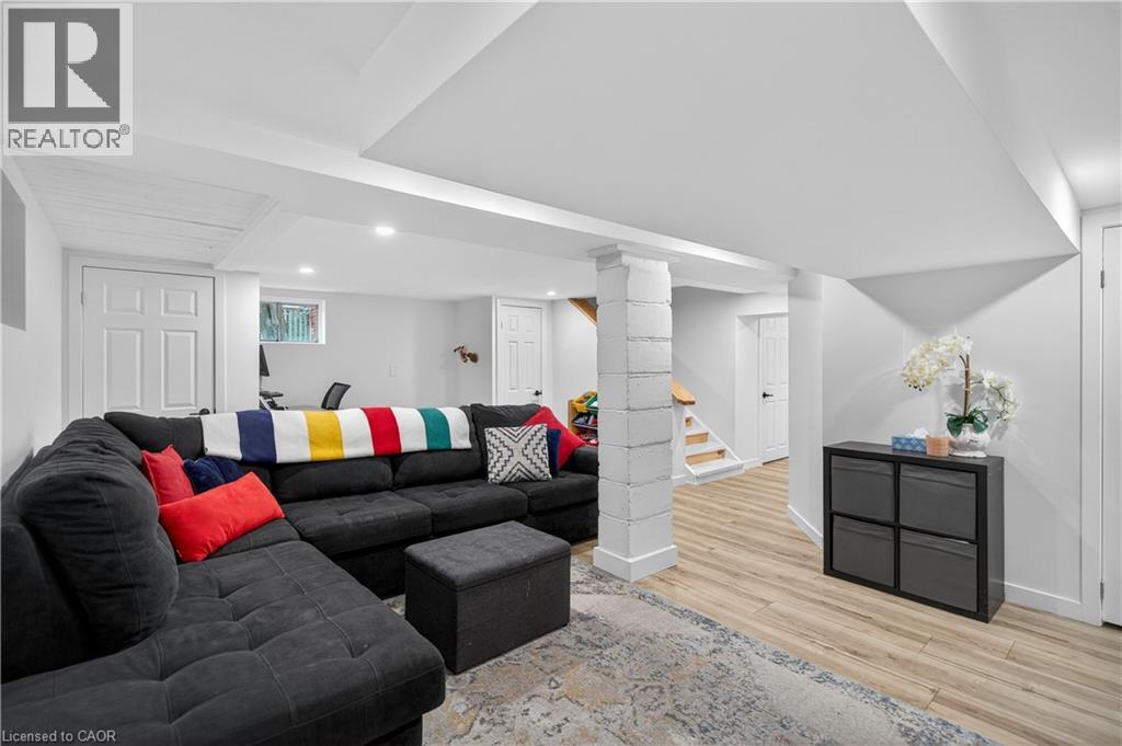 486 East 38th Street, Hamilton, Ontario  L8V 4G8 - Photo 37 - 40798916