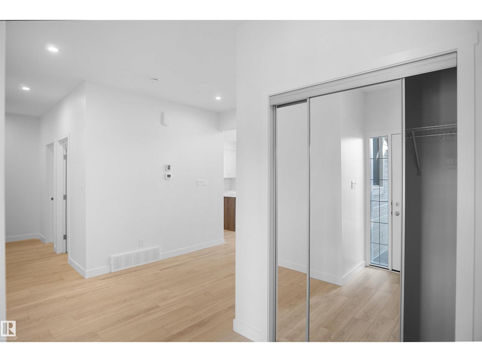 2603 15 Av Nw, Edmonton, Alberta  T6T 2N5 - Photo 3 - E4470243