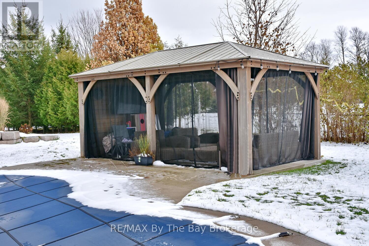 17 Basswood Drive, Wasaga Beach, Ontario  L9Z 0A8 - Photo 44 - S12702914