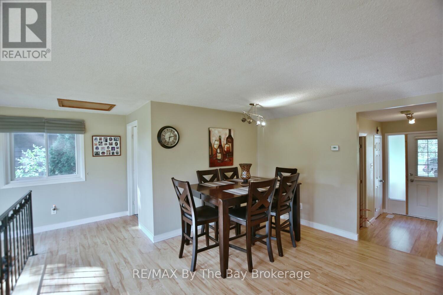 103 Sunnidale Road S, Wasaga Beach, Ontario  L9Z 2S9 - Photo 21 - S12702920