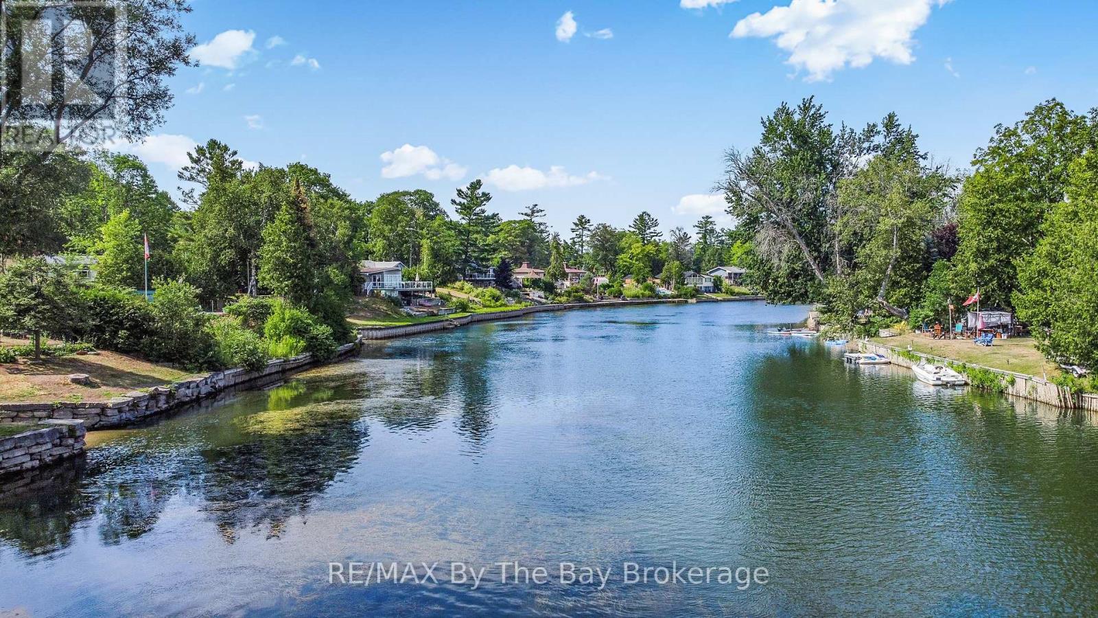 103 Sunnidale Road S, Wasaga Beach, Ontario  L9Z 2S9 - Photo 2 - S12702920