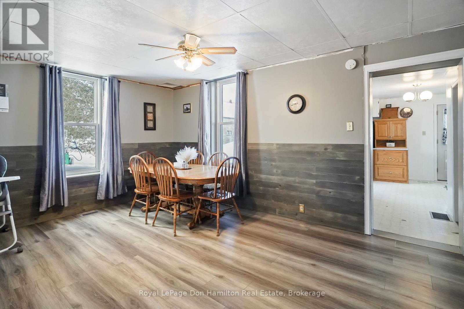 540 Ainley Street, Huron East, Ontario  N0G 1H0 - Photo 15 - X12702974