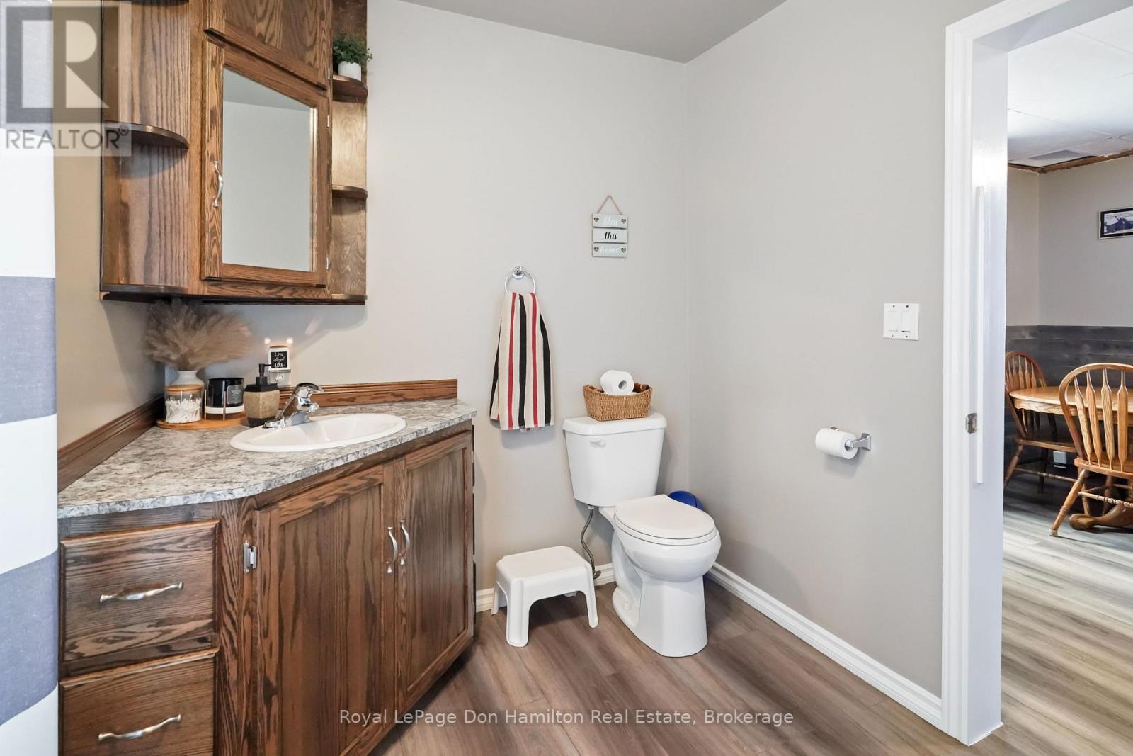 540 Ainley Street, Huron East, Ontario  N0G 1H0 - Photo 17 - X12702974