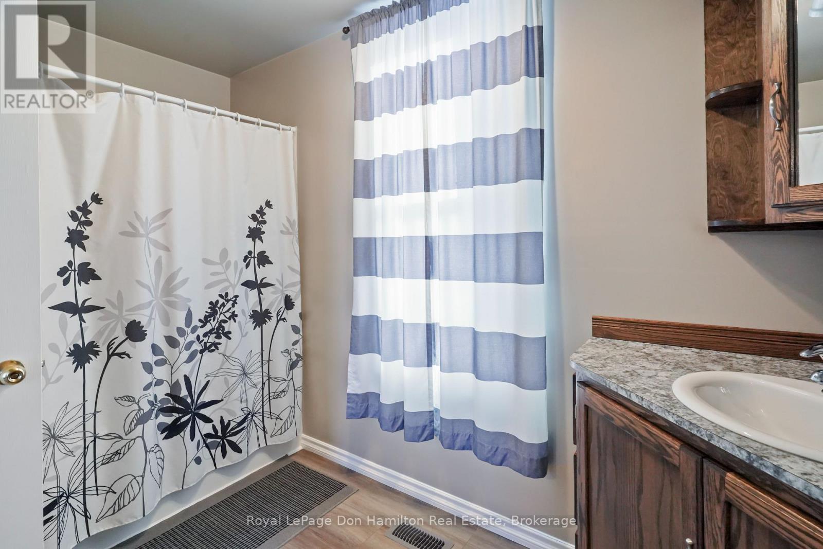 540 Ainley Street, Huron East, Ontario  N0G 1H0 - Photo 18 - X12702974