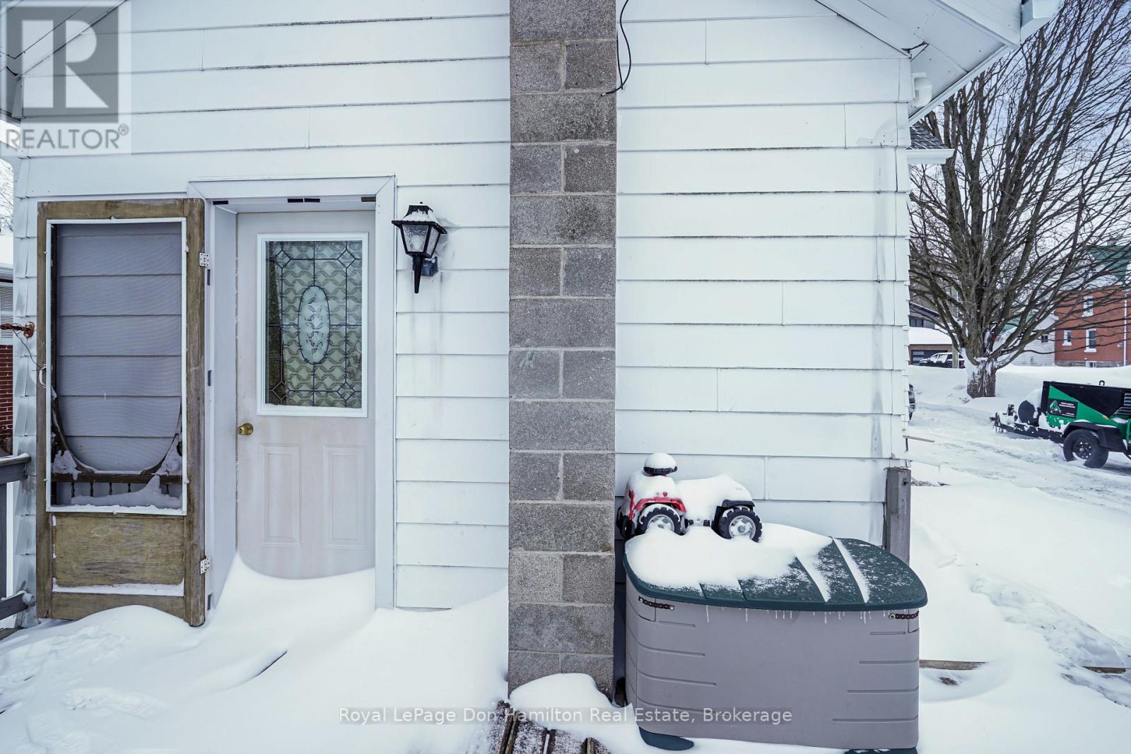 540 Ainley Street, Huron East, Ontario  N0G 1H0 - Photo 45 - X12702974