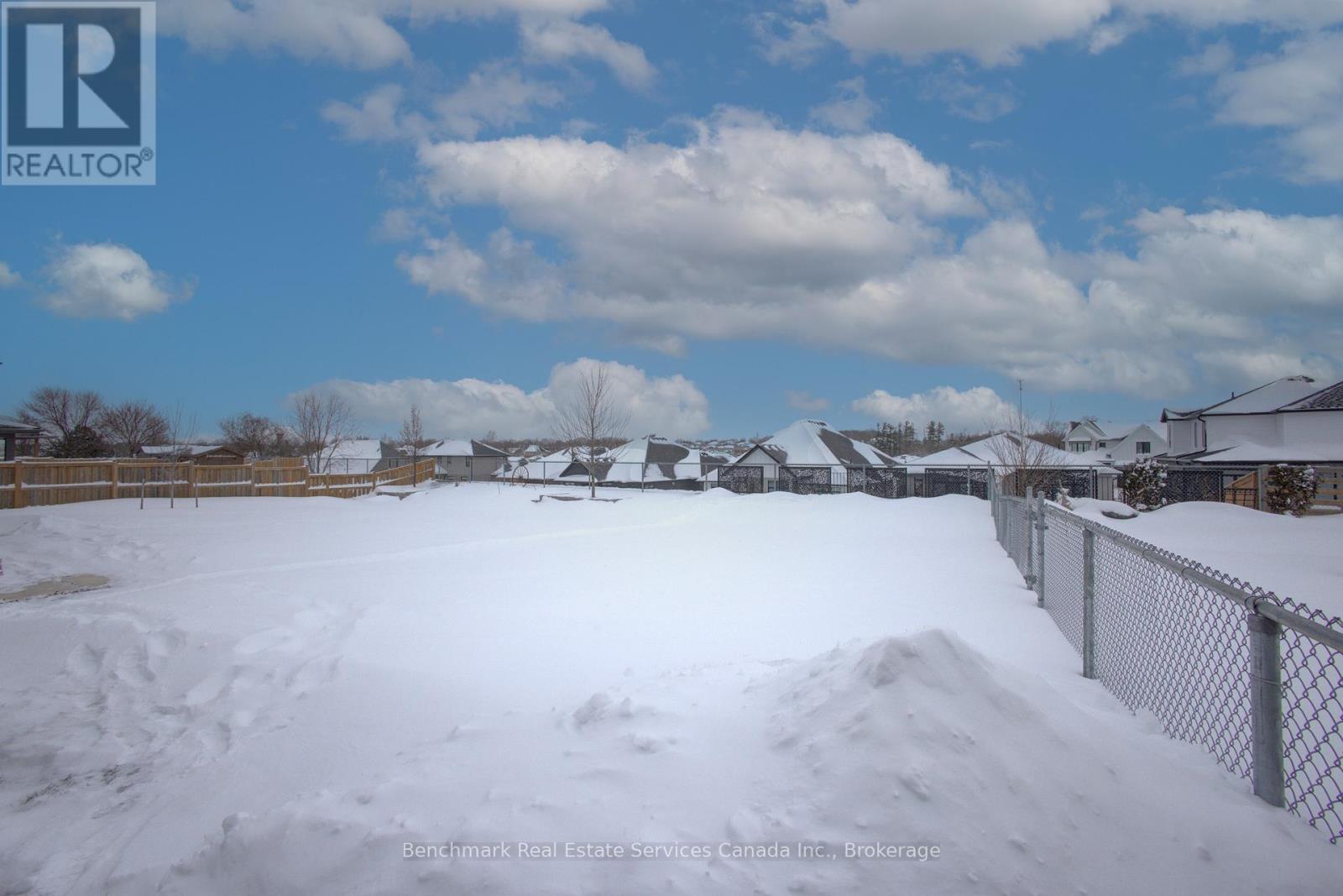 160 Ridgewood Crescent, St. Marys, Ontario  N4X 1E8 - Photo 39 - X12703046