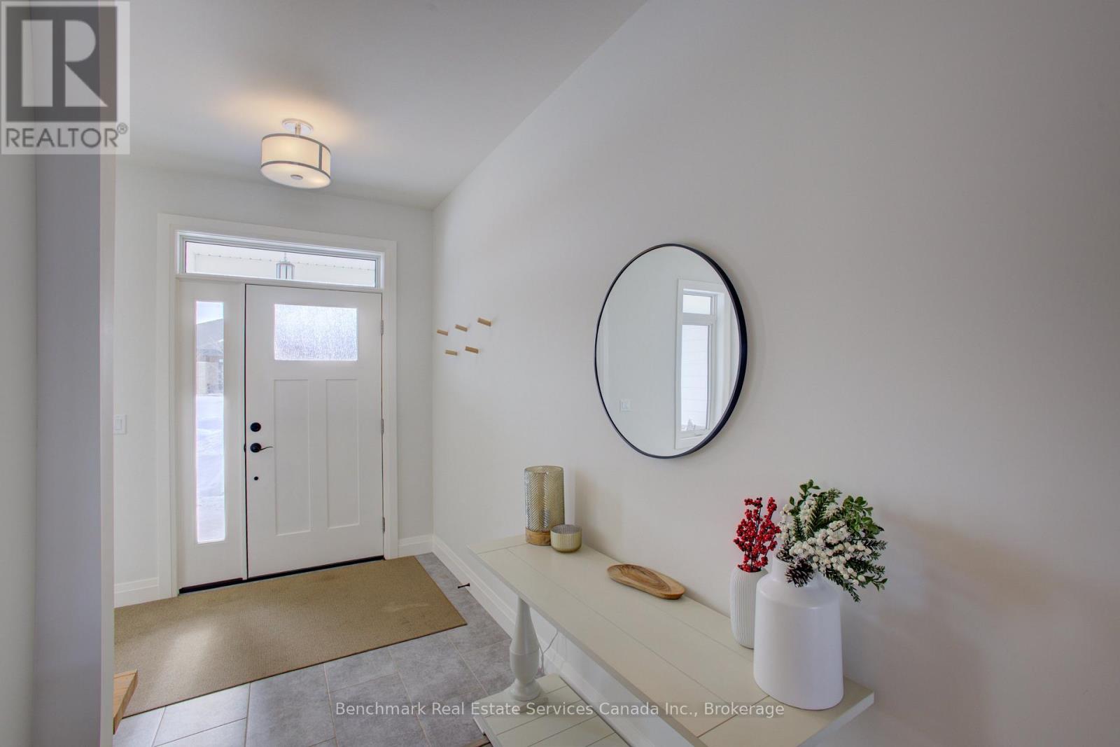 160 Ridgewood Crescent, St. Marys, Ontario  N4X 1E8 - Photo 6 - X12703046