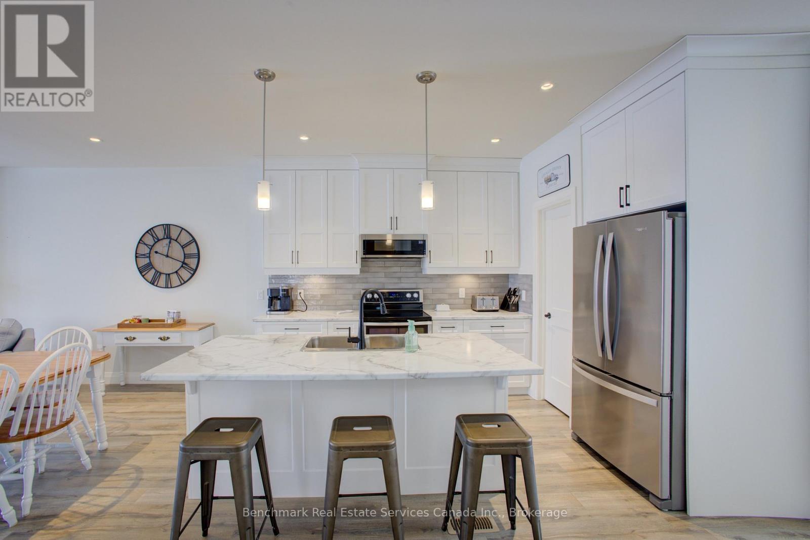 160 Ridgewood Crescent, St. Marys, Ontario  N4X 1E8 - Photo 11 - X12703046