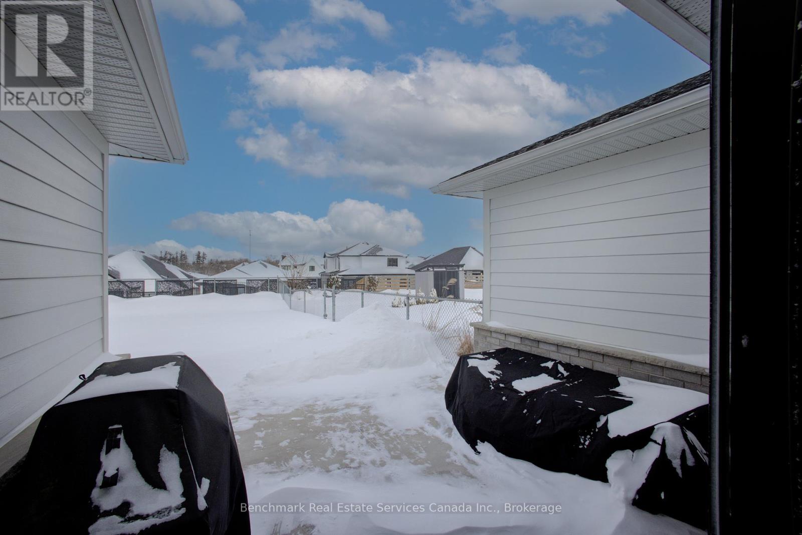 160 Ridgewood Crescent, St. Marys, Ontario  N4X 1E8 - Photo 33 - X12703046