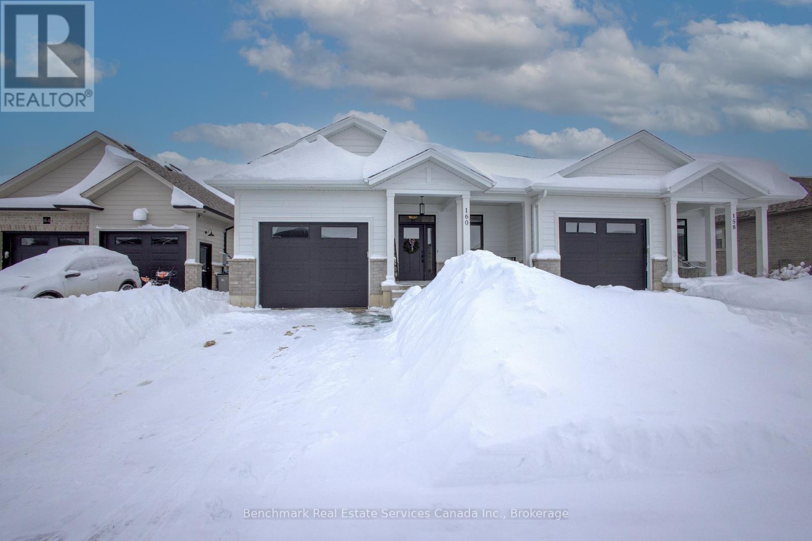 160 Ridgewood Crescent, St. Marys, Ontario  N4X 1E8 - Photo 2 - X12703046