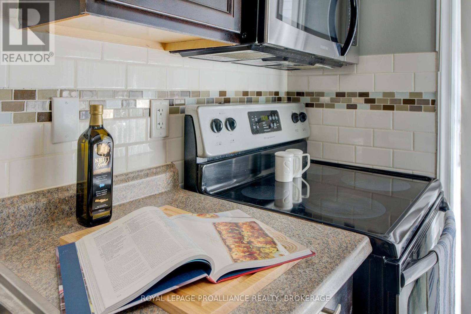 114 Drennan Street, Kingston, Ontario  K7K 2S5 - Photo 15 - X12671584