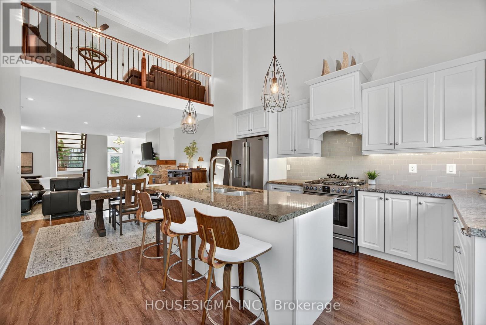 69 Landscape Drive, Oro-Medonte, Ontario  L3R 5B4 - Photo 18 - S12702024