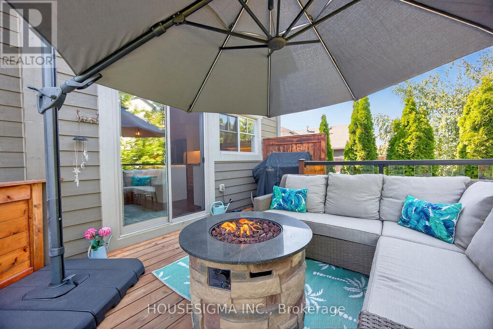 69 Landscape Drive, Oro-Medonte, Ontario  L3R 5B4 - Photo 7 - S12702024