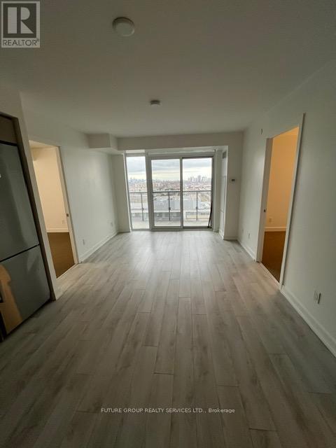 1303 - 130 Varna Drive W, Toronto, Ontario  M6A 0B3 - Photo 5 - C12702816