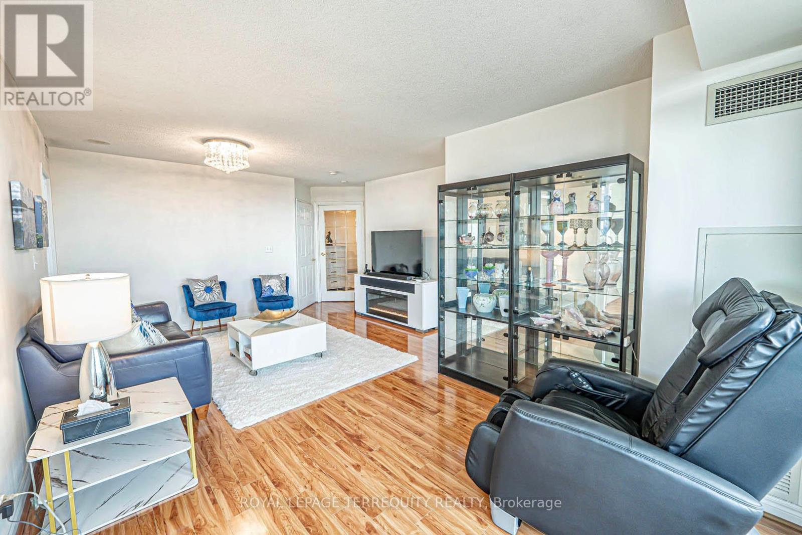2610 - 23 Hollywood Avenue, Toronto (Willowdale East), Ontario  M2N 7L8 - Photo 11 - C12702870