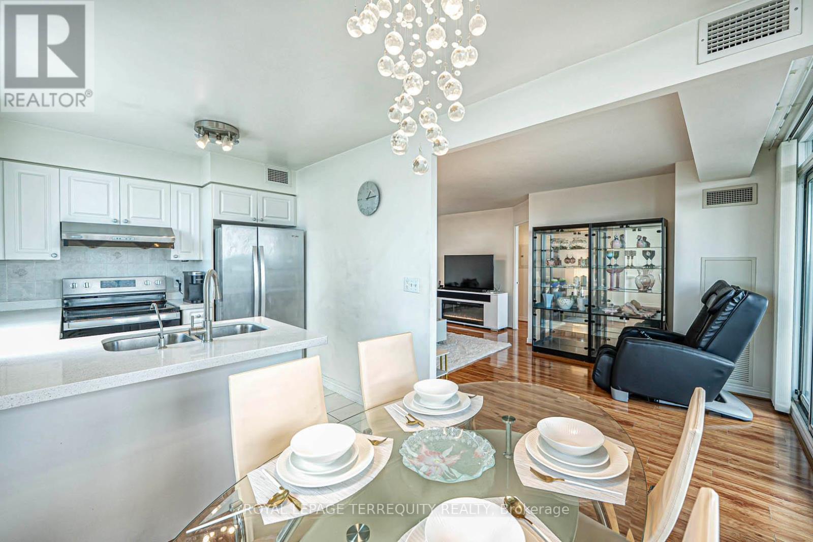 2610 - 23 Hollywood Avenue, Toronto (Willowdale East), Ontario  M2N 7L8 - Photo 17 - C12702870