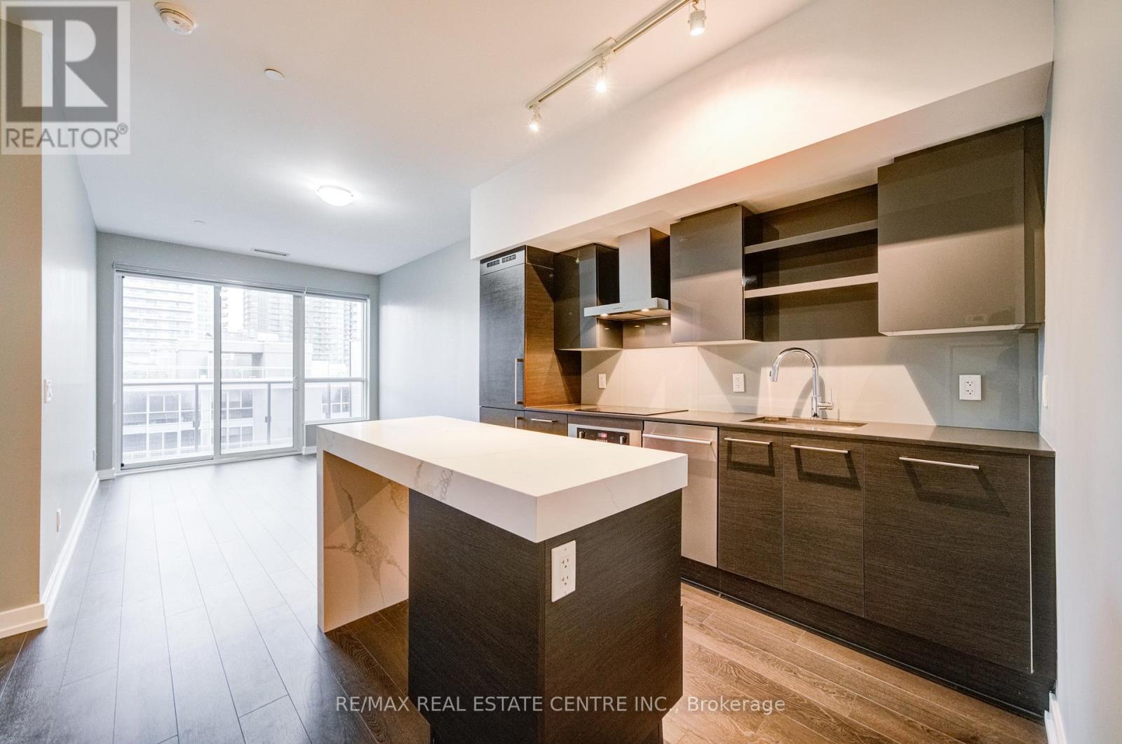 1038 - 1030 King Street W, Toronto, Ontario  M6K 0B4 - Photo 10 - C12702904