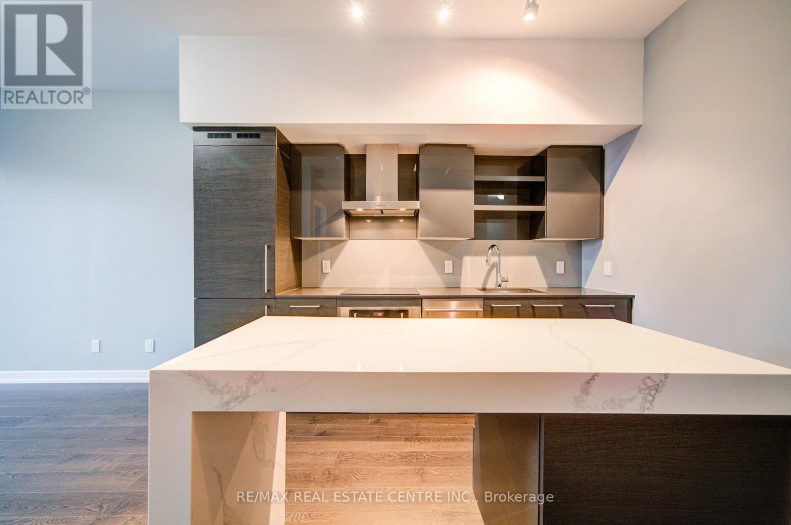 1038 - 1030 King Street W, Toronto, Ontario  M6K 0B4 - Photo 11 - C12702904