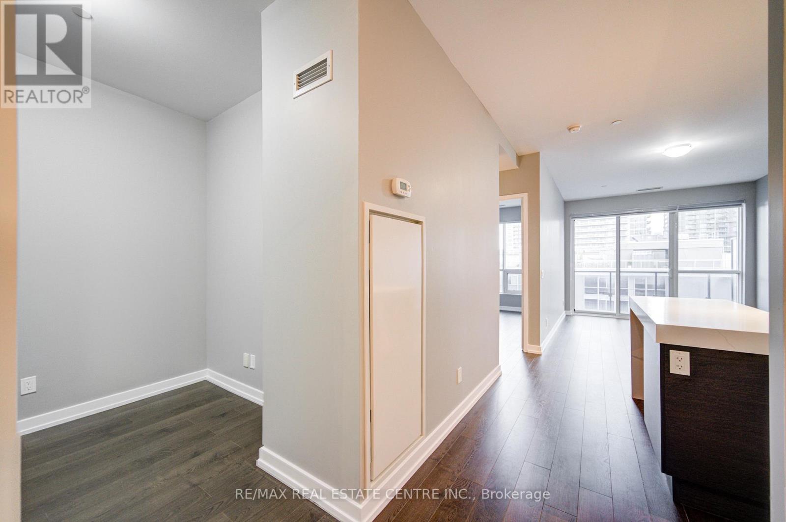 1038 - 1030 King Street W, Toronto, Ontario  M6K 0B4 - Photo 6 - C12702904