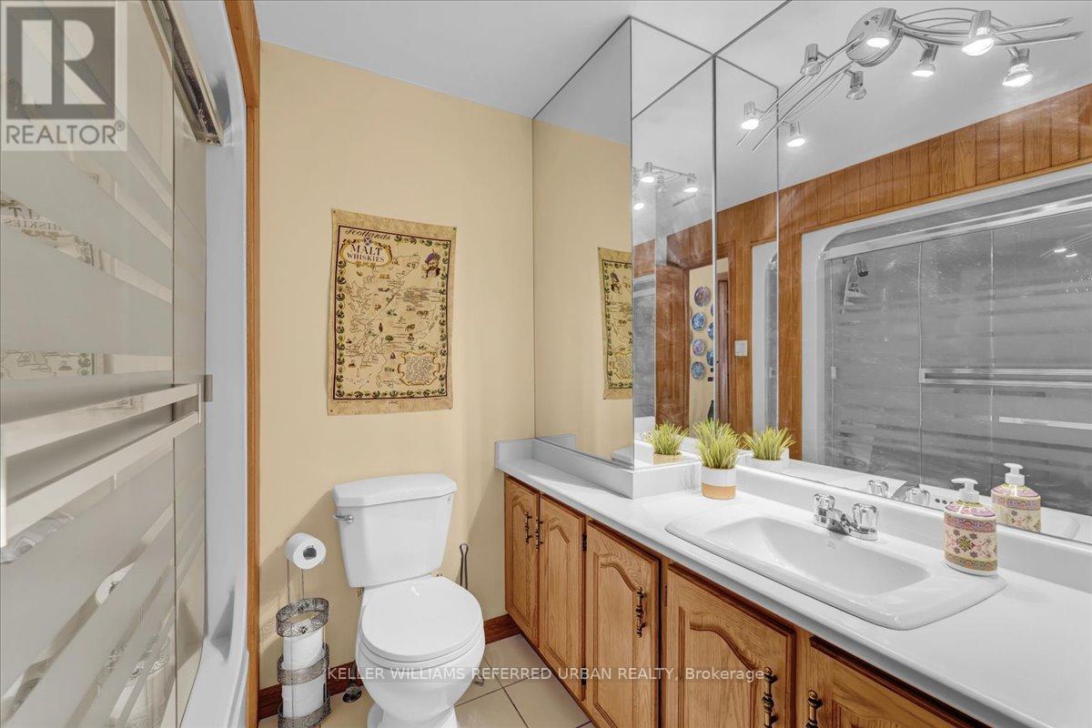 116 Burnett Avenue, Toronto, Ontario  M2N 1V5 - Photo 17 - C12702960